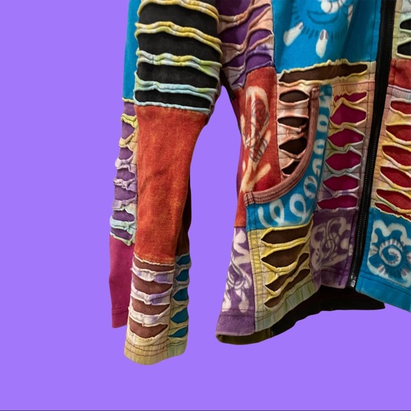 Rising International Zip up - Picture 5 of 5